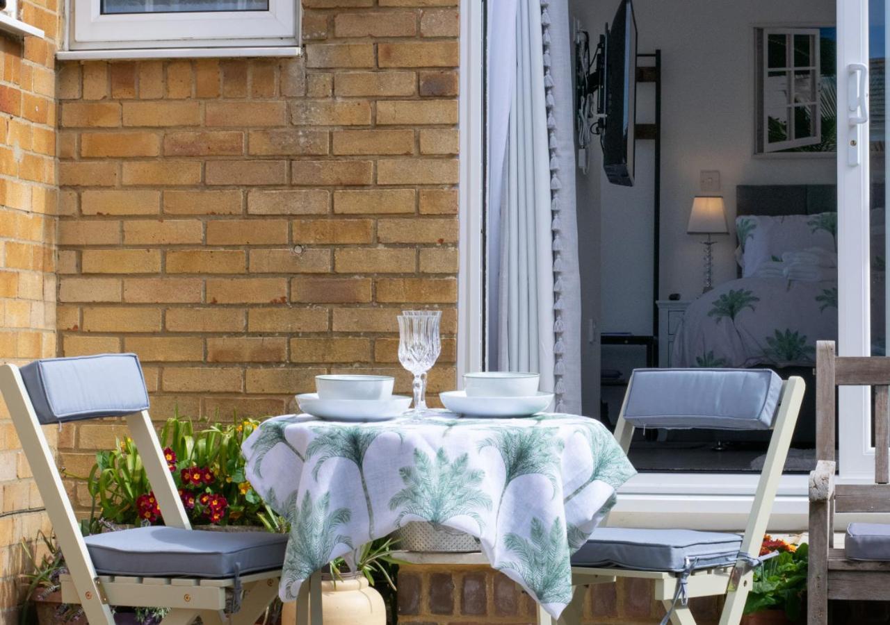 Idrella Studio Saltdean Екстериор снимка